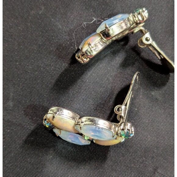 Vintage Aurora Borealis Rhinestone Clip-On Earrings With Opalescent Marquise Sto - Picture 6 of 7